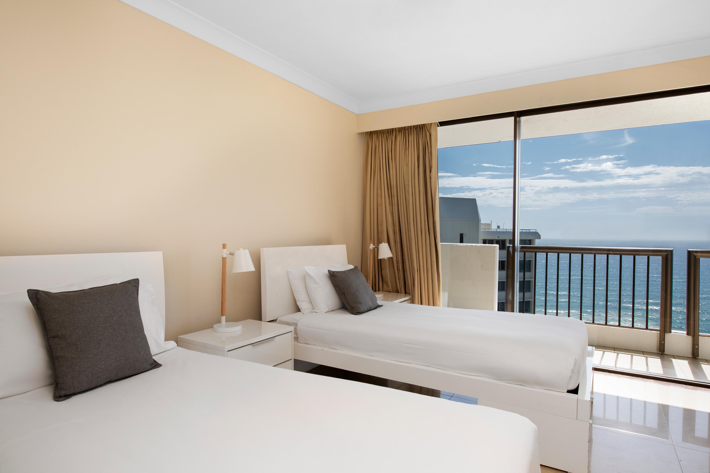 Breakfree Longbeach Resort Gold Coast Exterior photo
