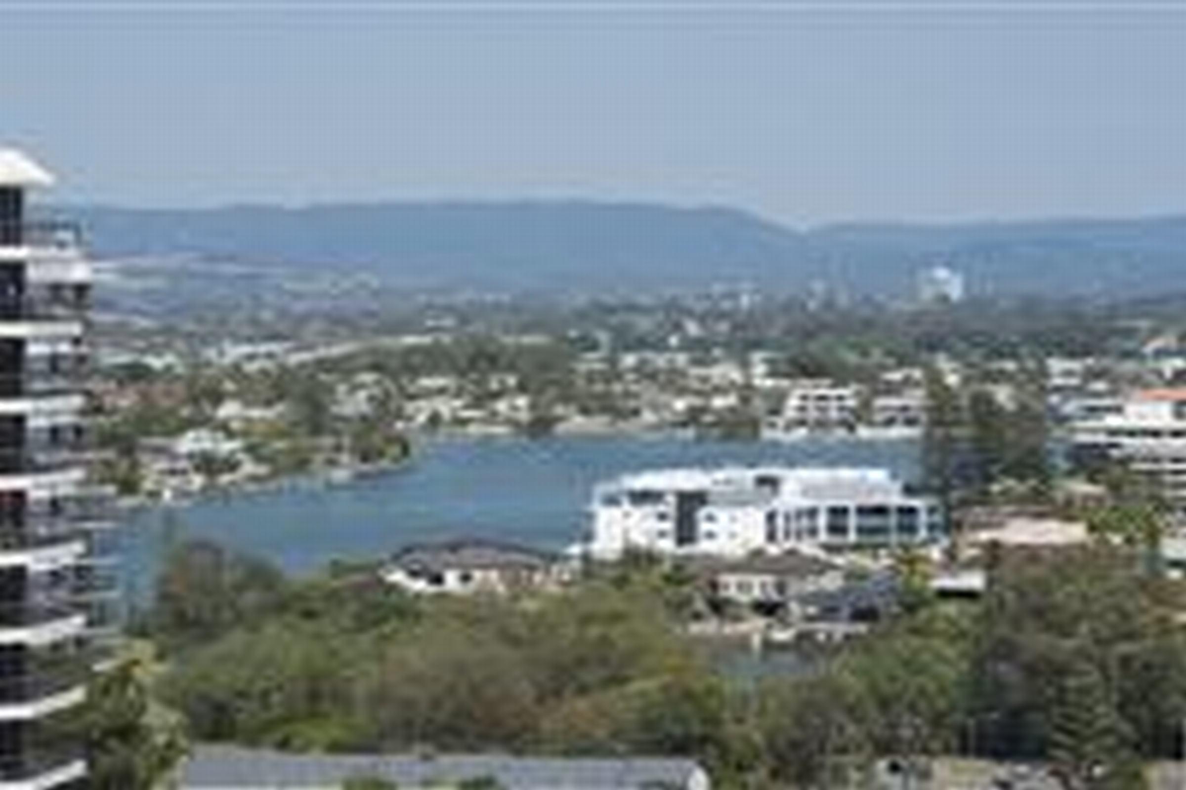 Breakfree Longbeach Resort Gold Coast Exterior photo